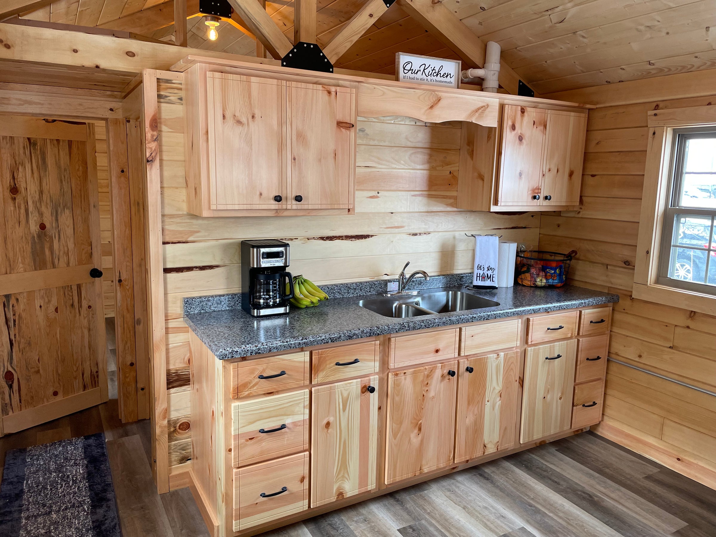 Mini Cabins | Menzel's Amish, image size:2400x1800